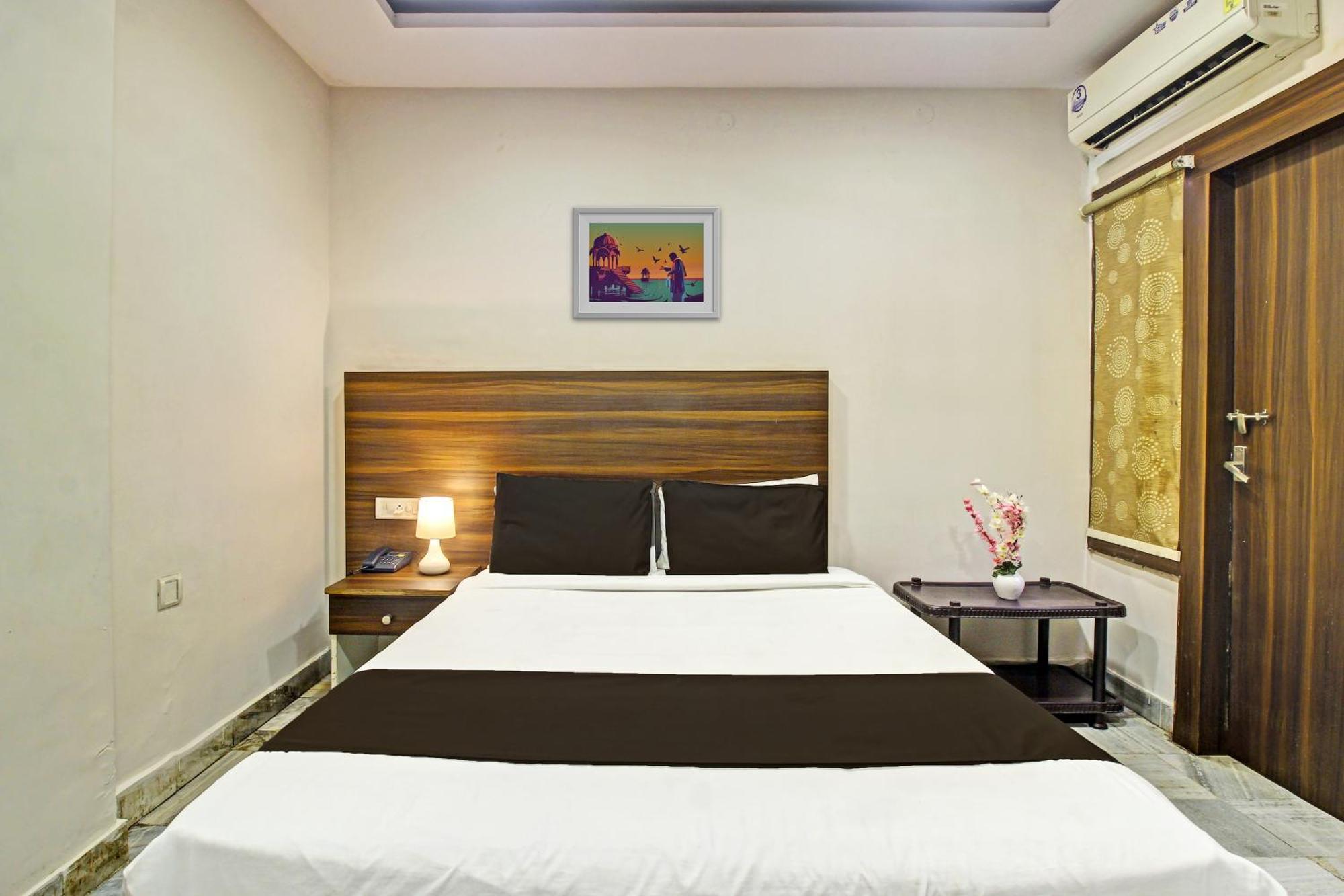 Hotel O Srujana Stay Inn ไฮเดอราบัด ภายนอก รูปภาพ