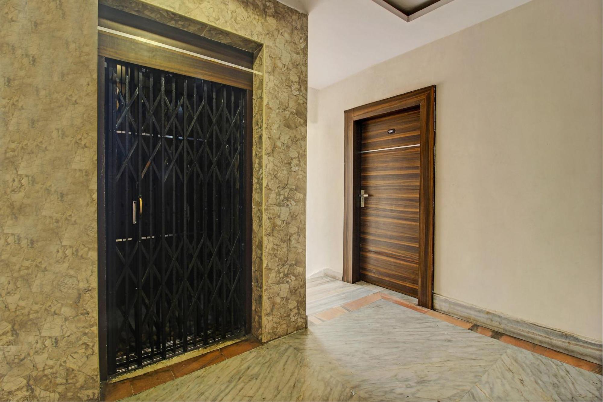 Hotel O Srujana Stay Inn ไฮเดอราบัด ภายนอก รูปภาพ